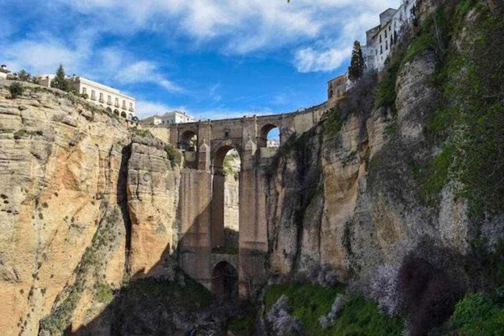 III Apartamentos Morales & Arnal Acogedor Y A 450M Ronda Exterior photo